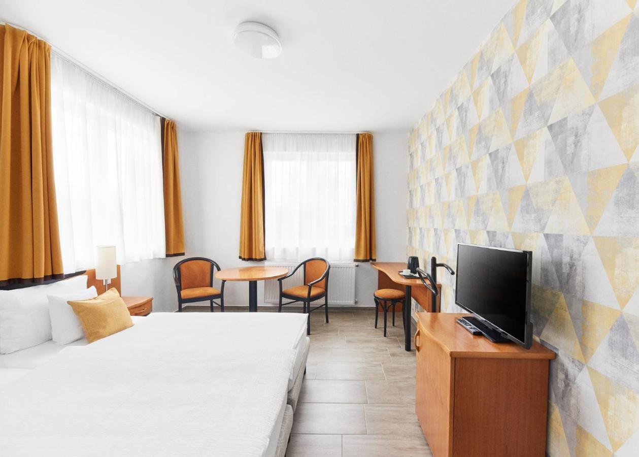 Lorelei Pension Adults Only Gyenesdiás Eksteriør bilde