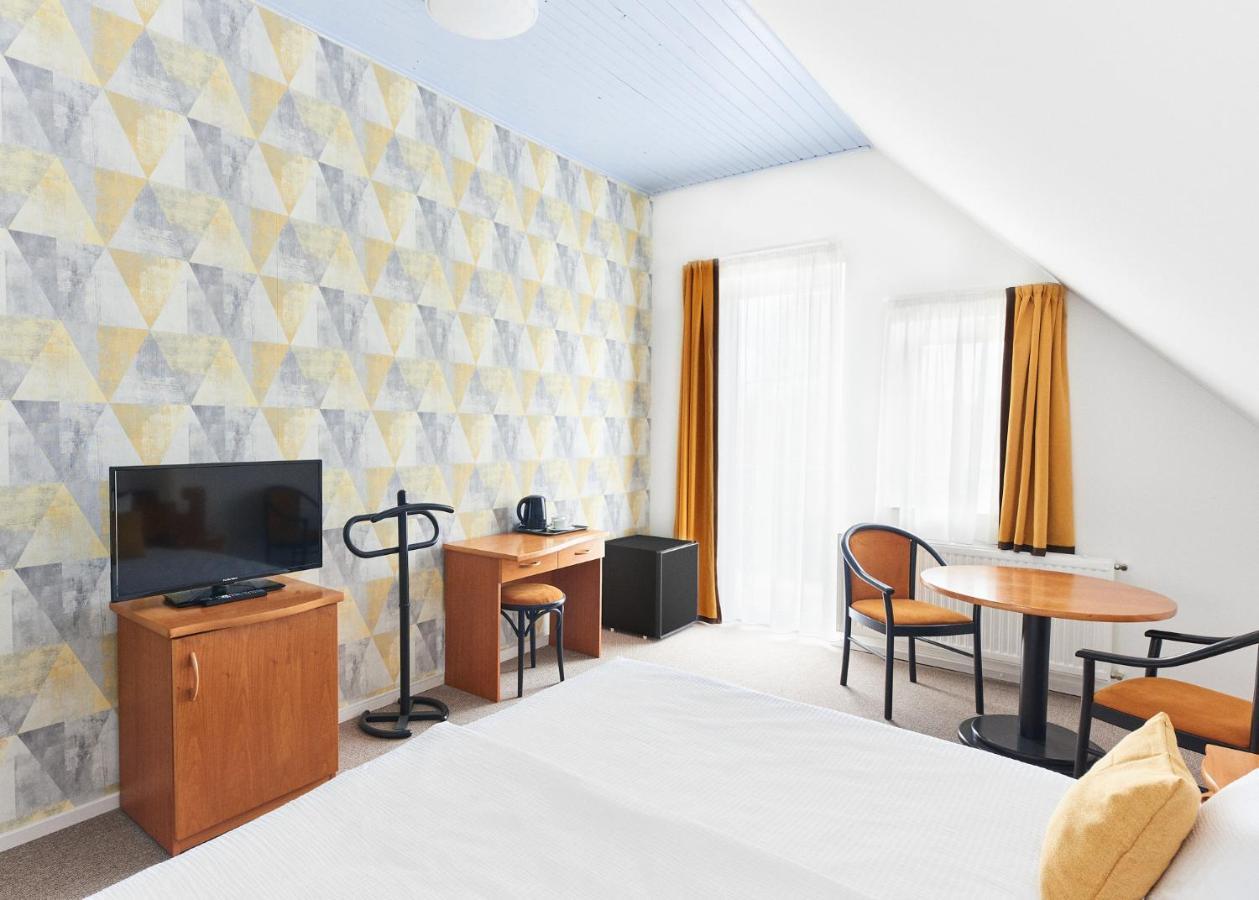 Lorelei Pension Adults Only Gyenesdiás Eksteriør bilde