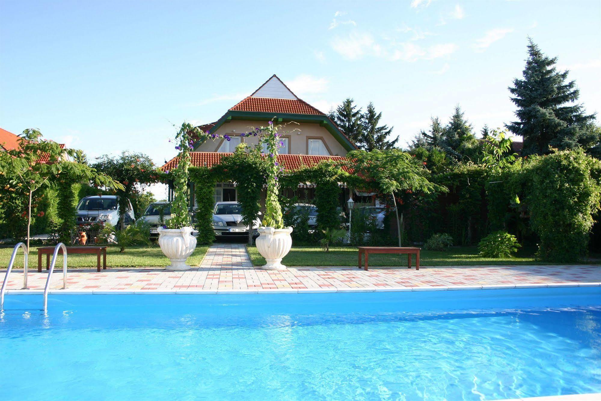 Lorelei Pension Adults Only Gyenesdiás Eksteriør bilde